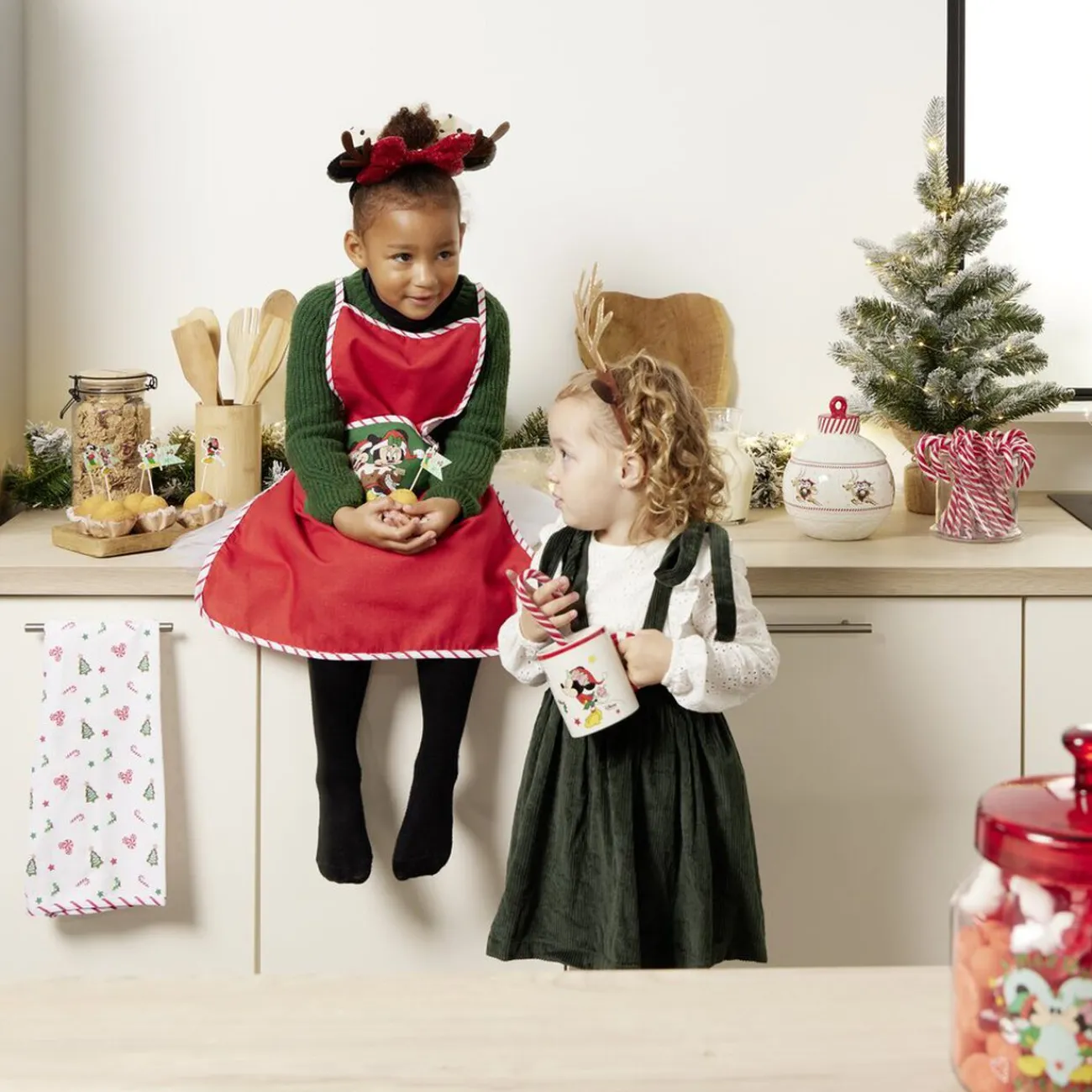 Gifi Bonbonnière Disney 1,1L - 15,5xH19x15,5cm