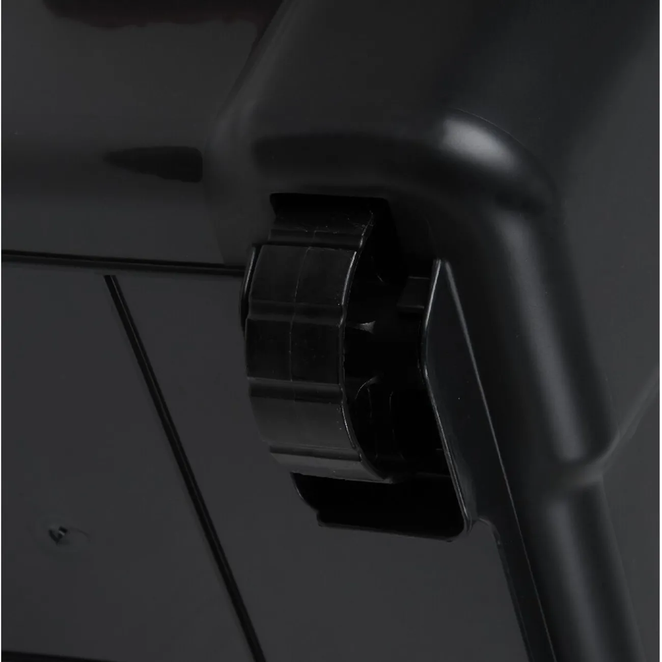 Gifi Rangement|Box de rangement brico 4 roulettes fermeture à clips 75L