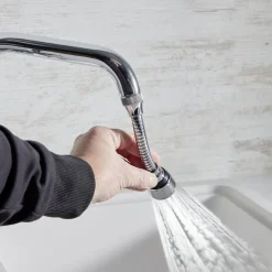 Gifi Quincaillerie^Embout robinet brise-jet flexible