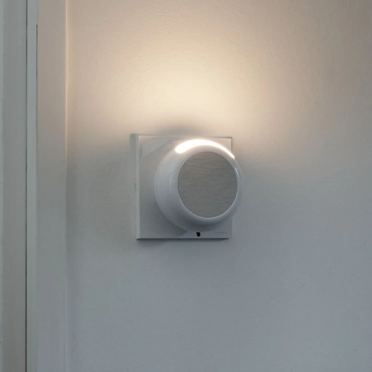 Gifi Eclairage Extérieur^Veilleuse murale rotative 240° à led blanc chaud